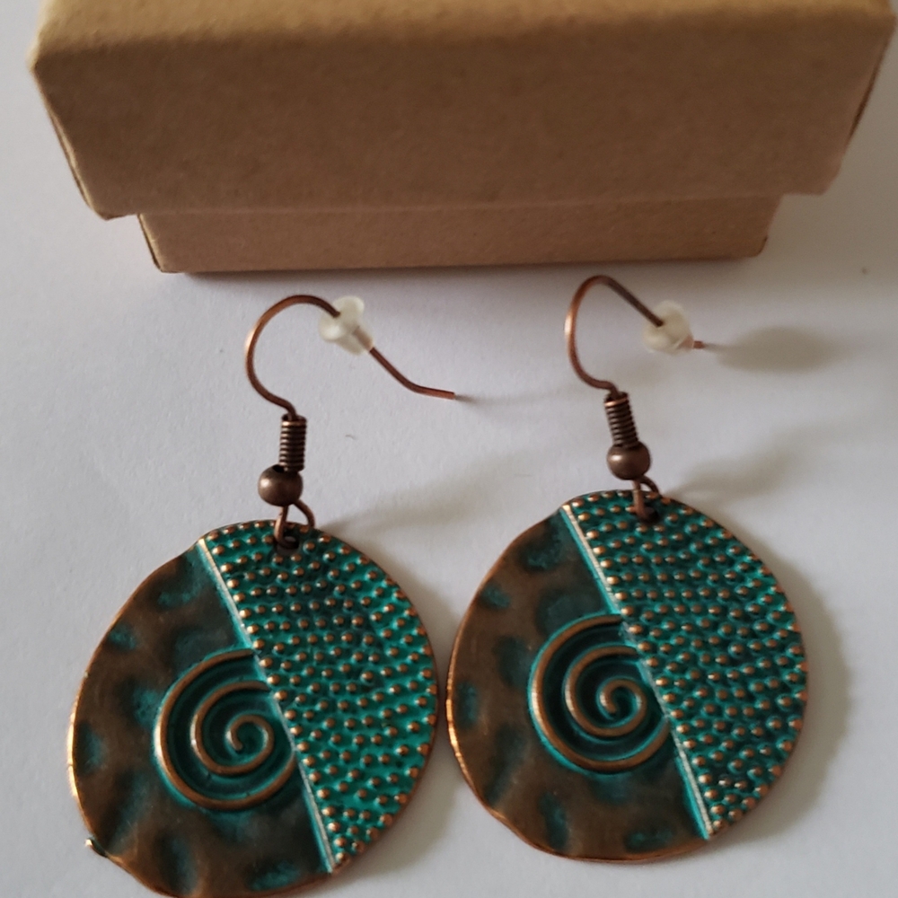 💢5/$10💢  Elegant Teal and Bronze Earrings